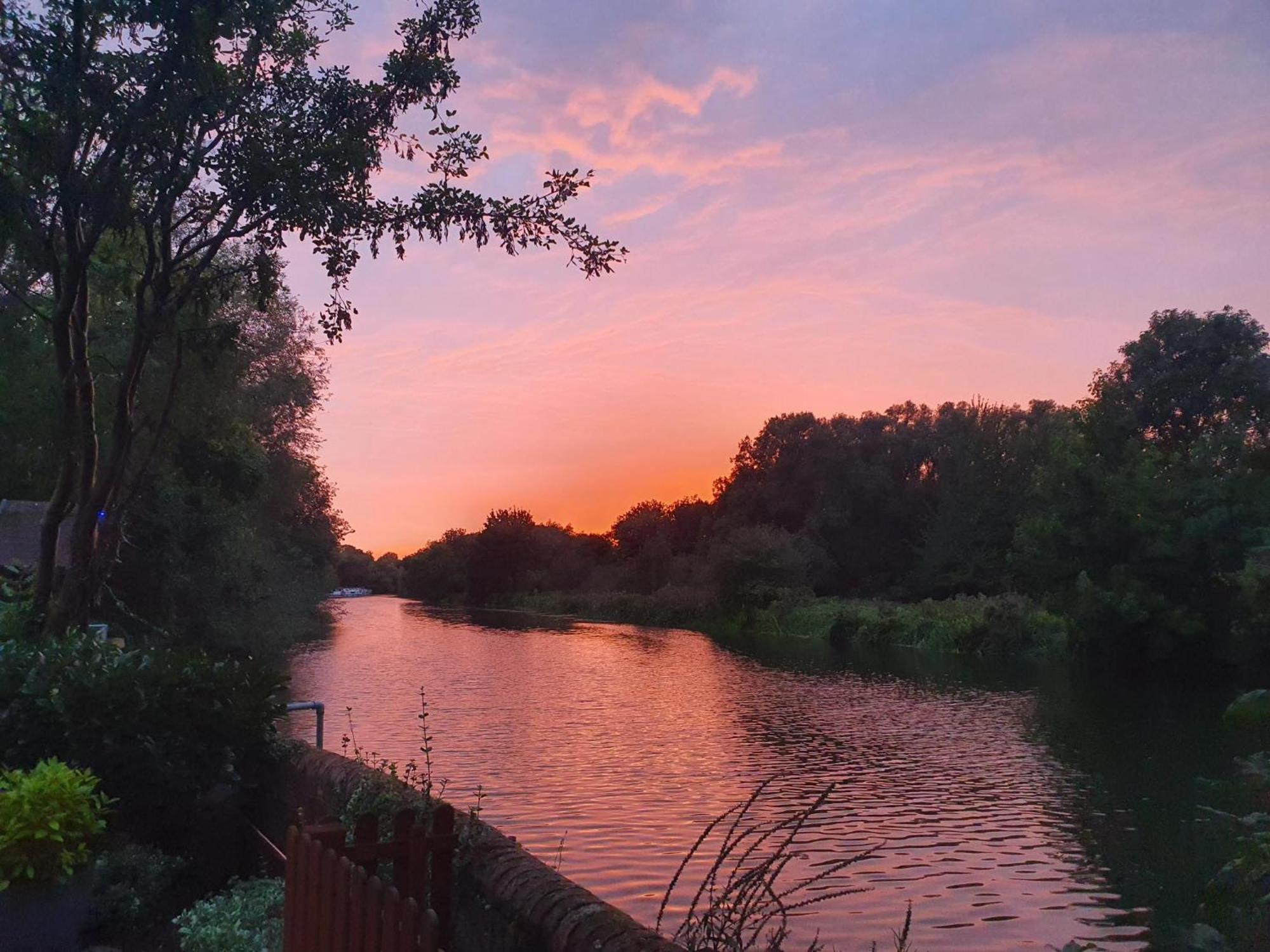 The Kingfisher Бедфорд Экстерьер фото